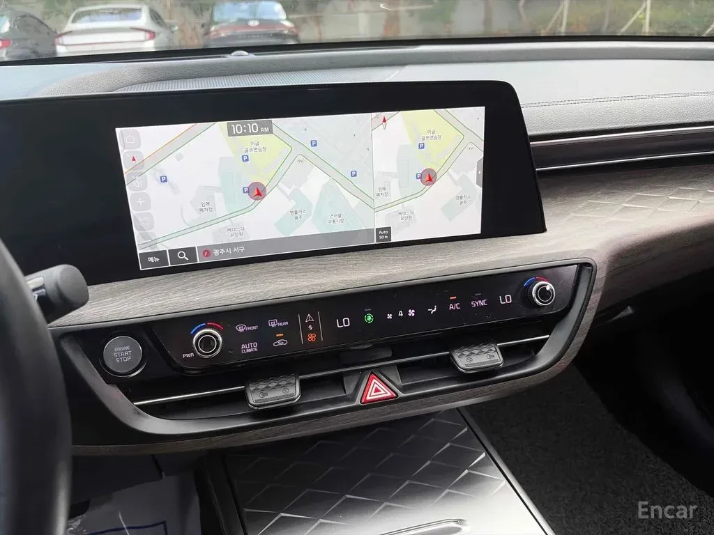 Kia K8 3.5* LPG* ПОДГРЕВ* ОБДУХВАНЕ* 360КАМЕРА* КЕЙЛЕС* , снимка 9 - Автомобили и джипове - 56183909