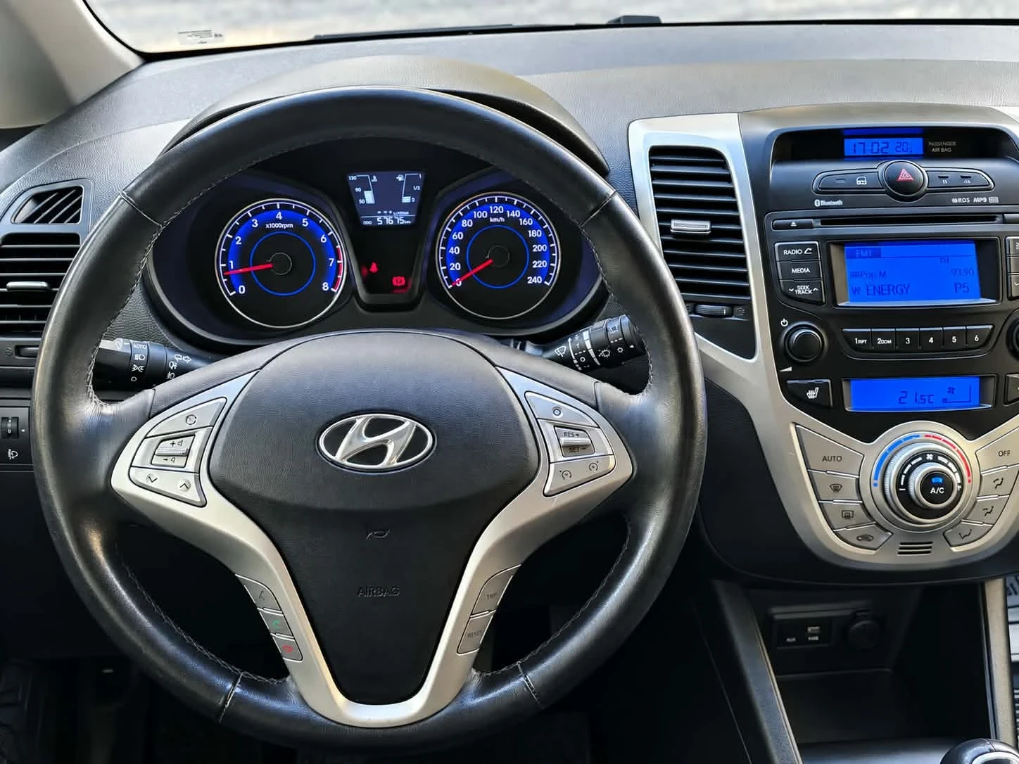 Hyundai Ix20 1.4/90 k.c 57000 km , снимка 10 - Автомобили и джипове - 56322655