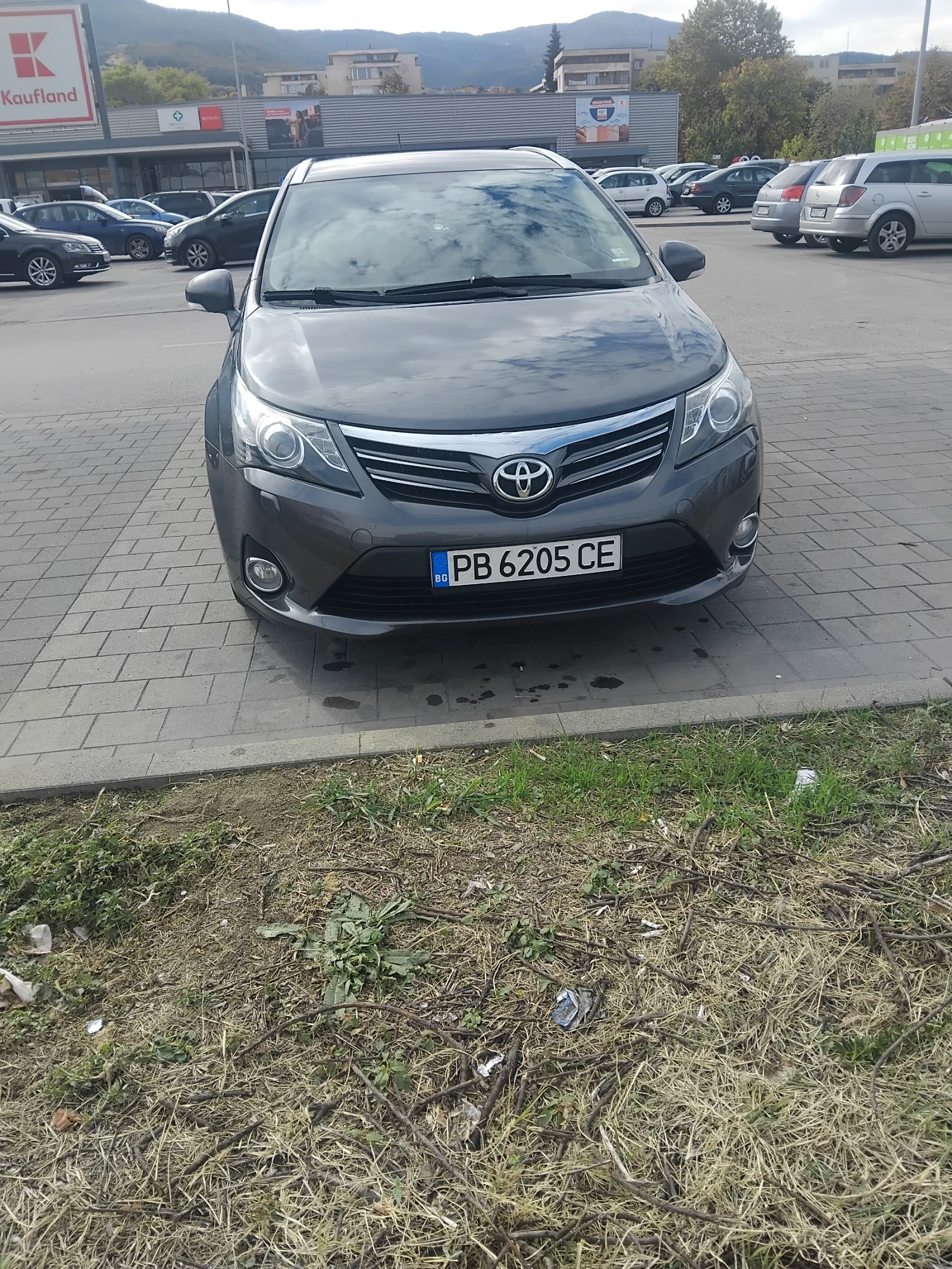 Toyota Avensis 2.0 D4D  Navi   Alcantara | Mobile.bg � ����������� 5