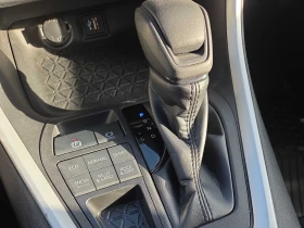 Toyota Rav4 * LE * CARFAX * ОПЦИЯ ЗА ФИНАНСИРАНЕ, снимка 12
