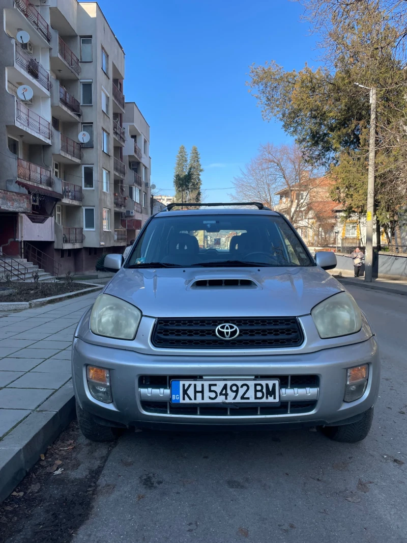 Toyota Rav4, снимка 4 - Автомобили и джипове - 47793245