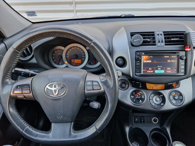 Toyota Rav4, снимка 6 - Автомобили и джипове - 49253423