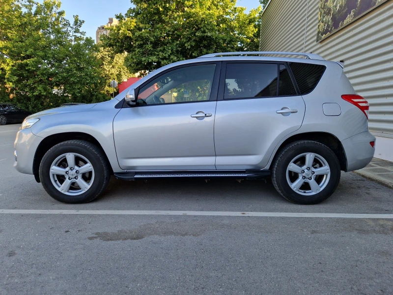 Toyota Rav4, снимка 5 - Автомобили и джипове - 49253423