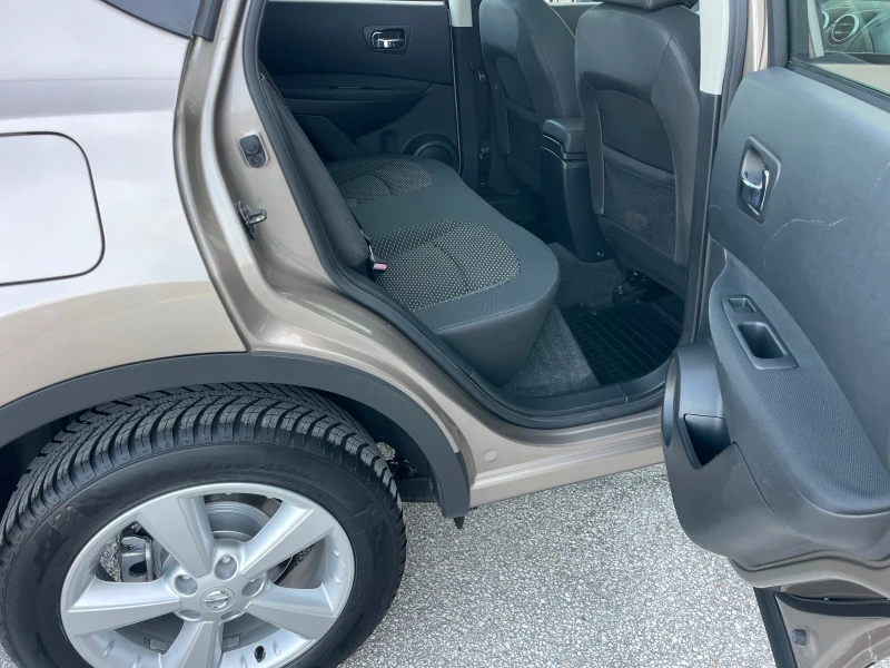 Nissan Qashqai 2.0i 140к.с. КЛИМА ПАНОРАМА ГЕРМАНИЯ, снимка 6 - Автомобили и джипове - 52725554