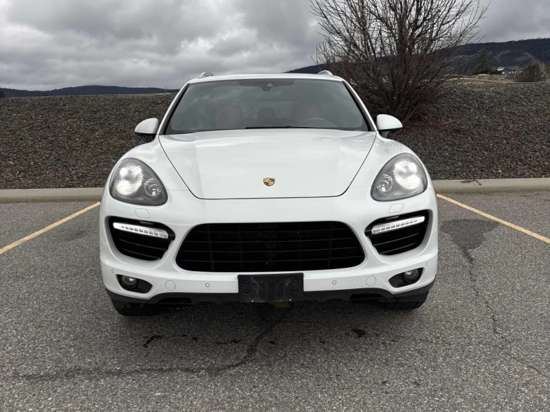 Porsche Cayenne CARFAX* АВТОФИНАНСИРАНЕ БЕЗ ПЪРВОНАЧАЛНА ВНОСКА, снимка 6 - Автомобили и джипове - 52846055