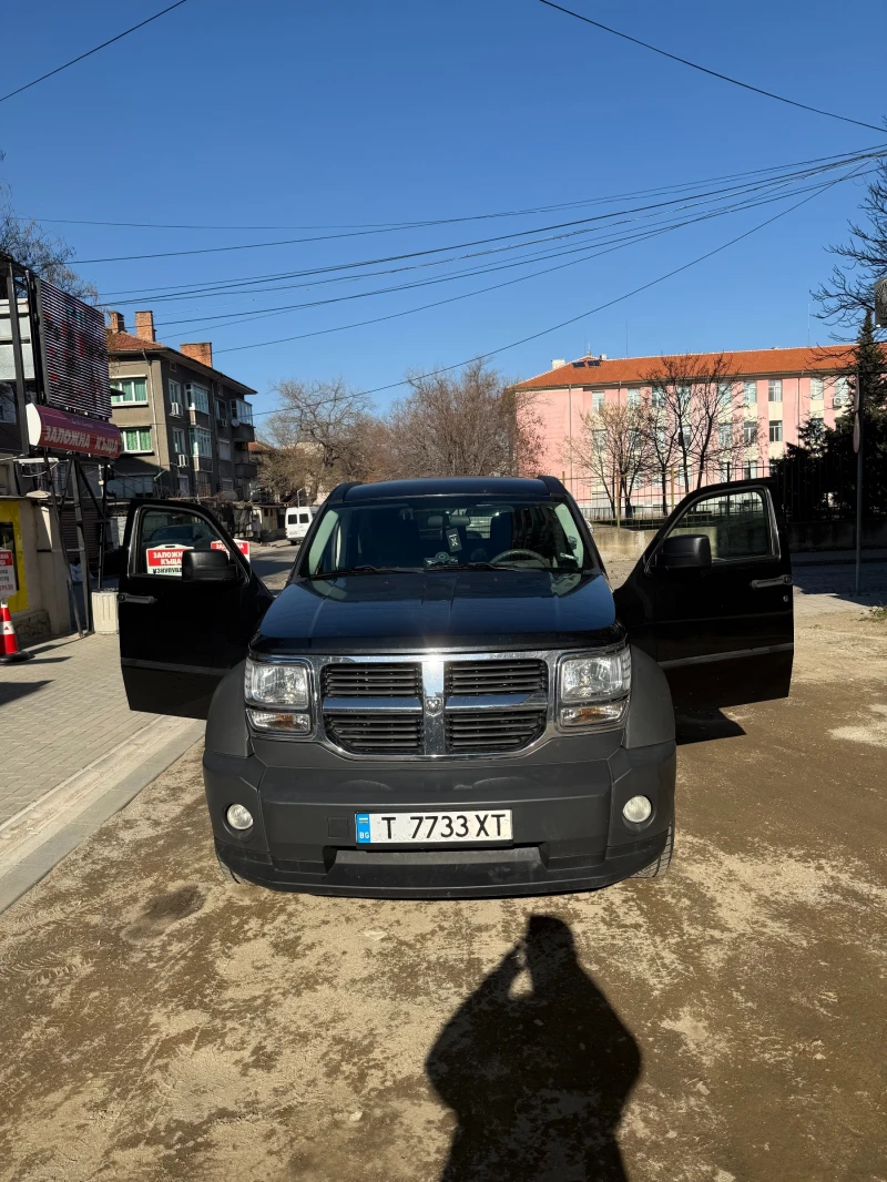 Dodge Nitro, снимка 8 - Автомобили и джипове - 53262541