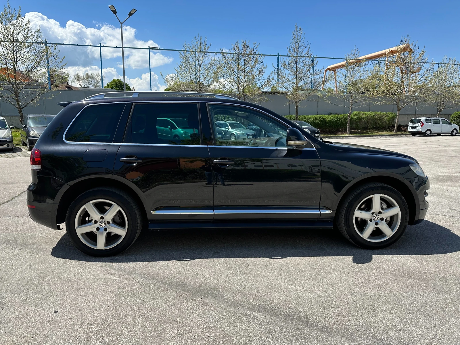 VW Touareg 3.0tdi FACELIFT/INDIVIDUAL - изображение 5