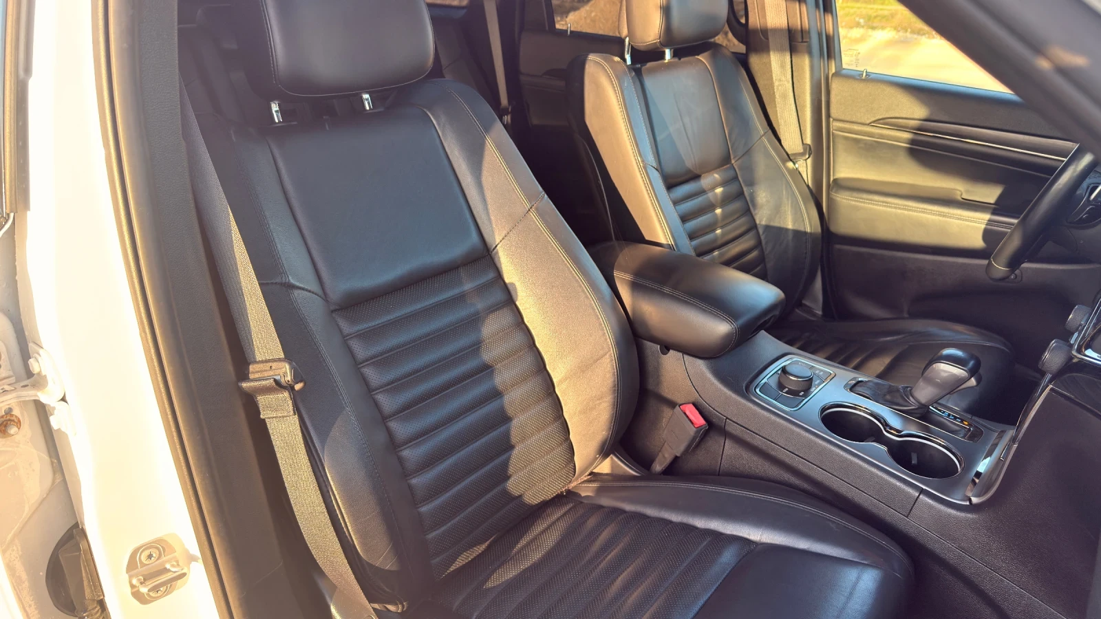 Jeep Grand cherokee 3.6 LIMITED X 2020, снимка 9 - Автомобили и джипове - 53208439