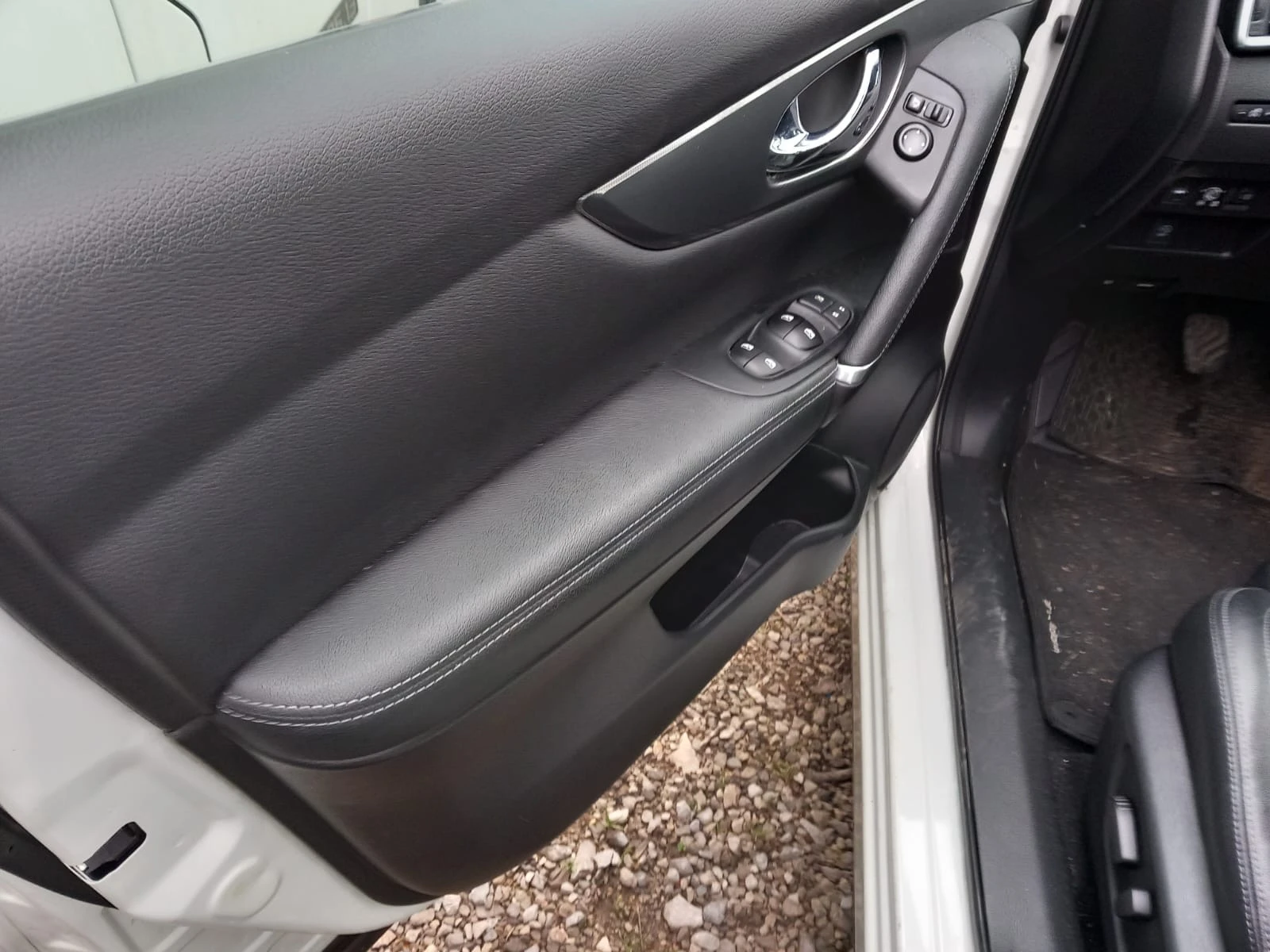 Nissan Qashqai 1.2I-���-FACE LIFT-TEKNA-360-������-����-�������� | Mobile.bg � ����������� 3