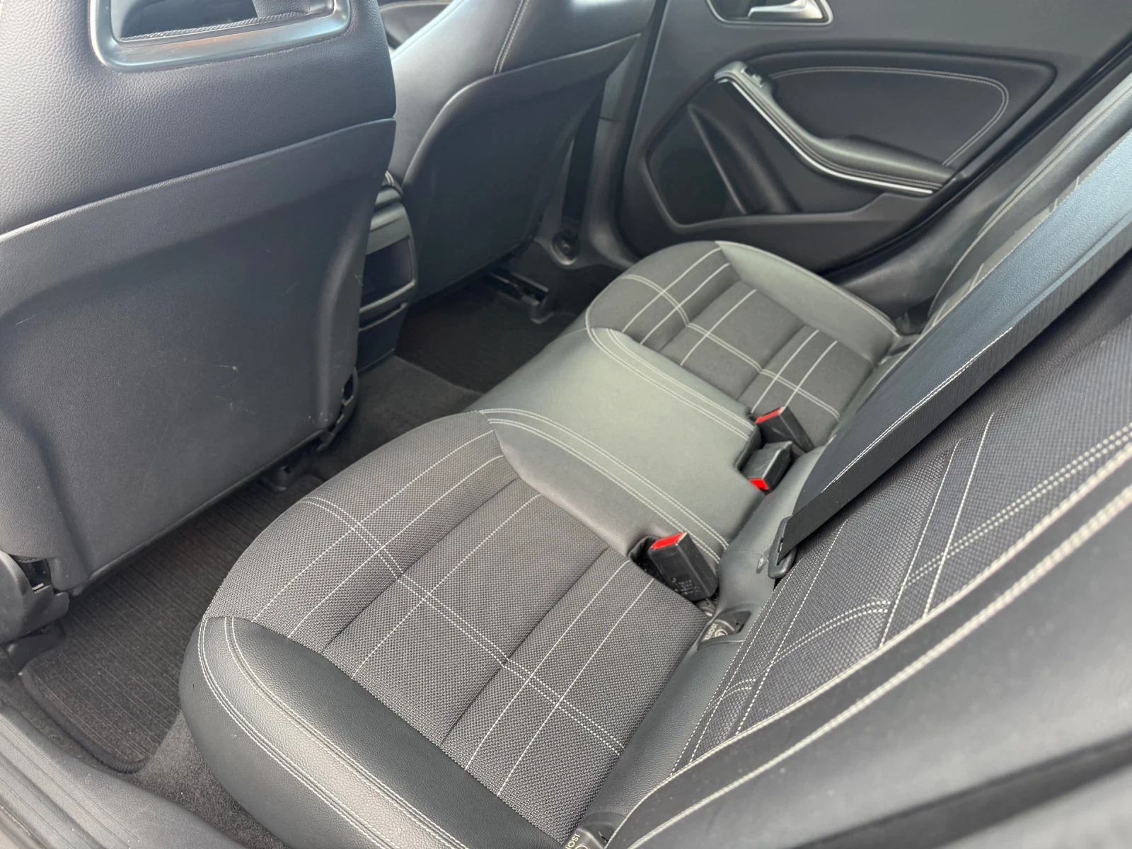 Mercedes-Benz GLA 220 AMG-Optic+ 4Matic+ 177kc+ Carplay | Mobile.bg � ����������� 10