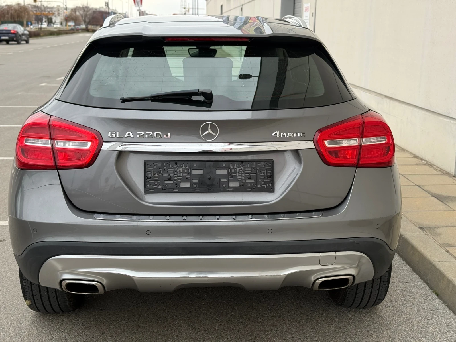 Mercedes-Benz GLA 220 AMG-Optic+ 4Matic+ 177kc+ Carplay, снимка 5 - Автомобили и джипове - 53901235