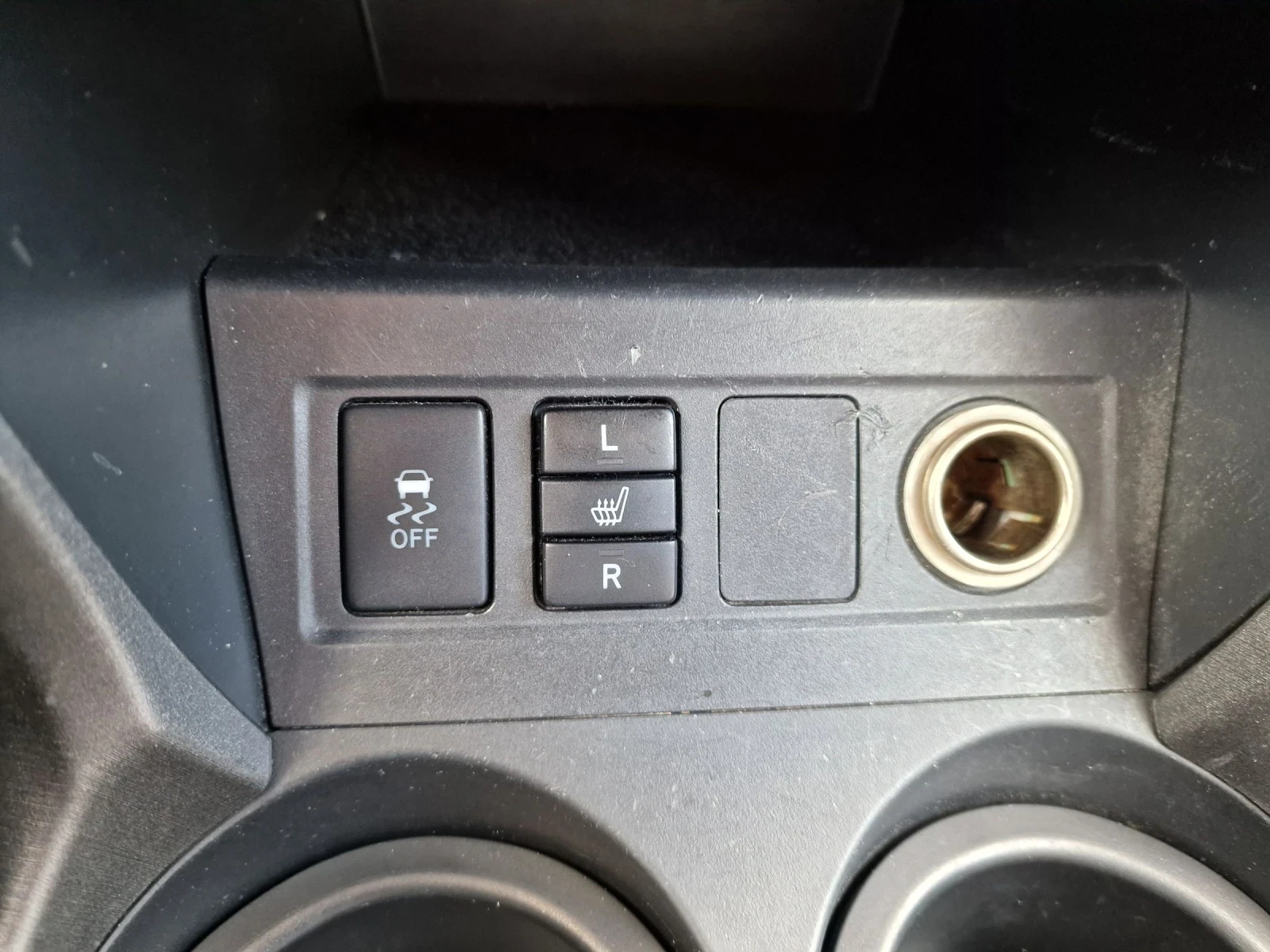 Toyota Rav4 2.2 D-4D 4X4  | Mobile.bg � ����������� 14