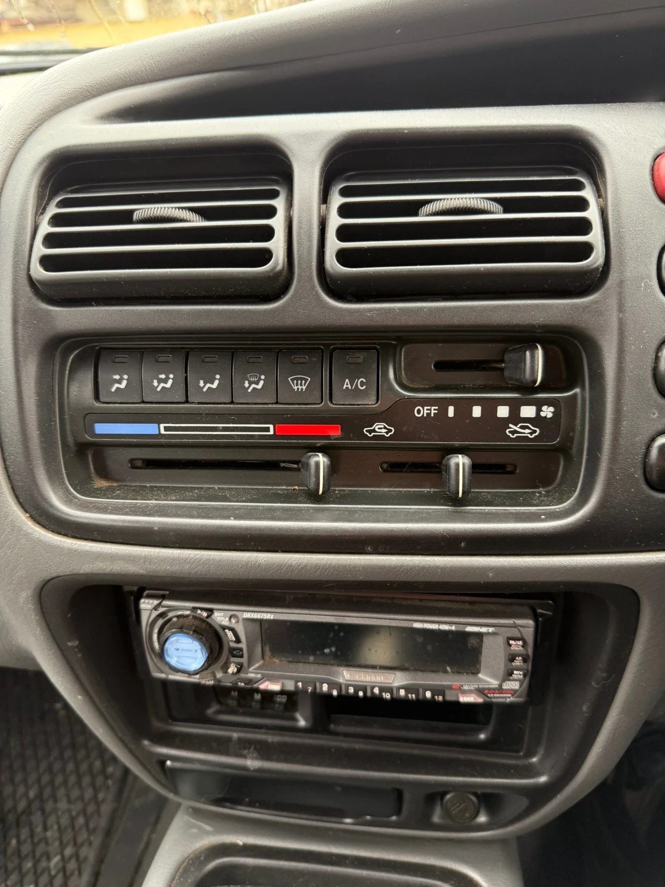 Suzuki Grand vitara, снимка 4 - Автомобили и джипове - 54400086