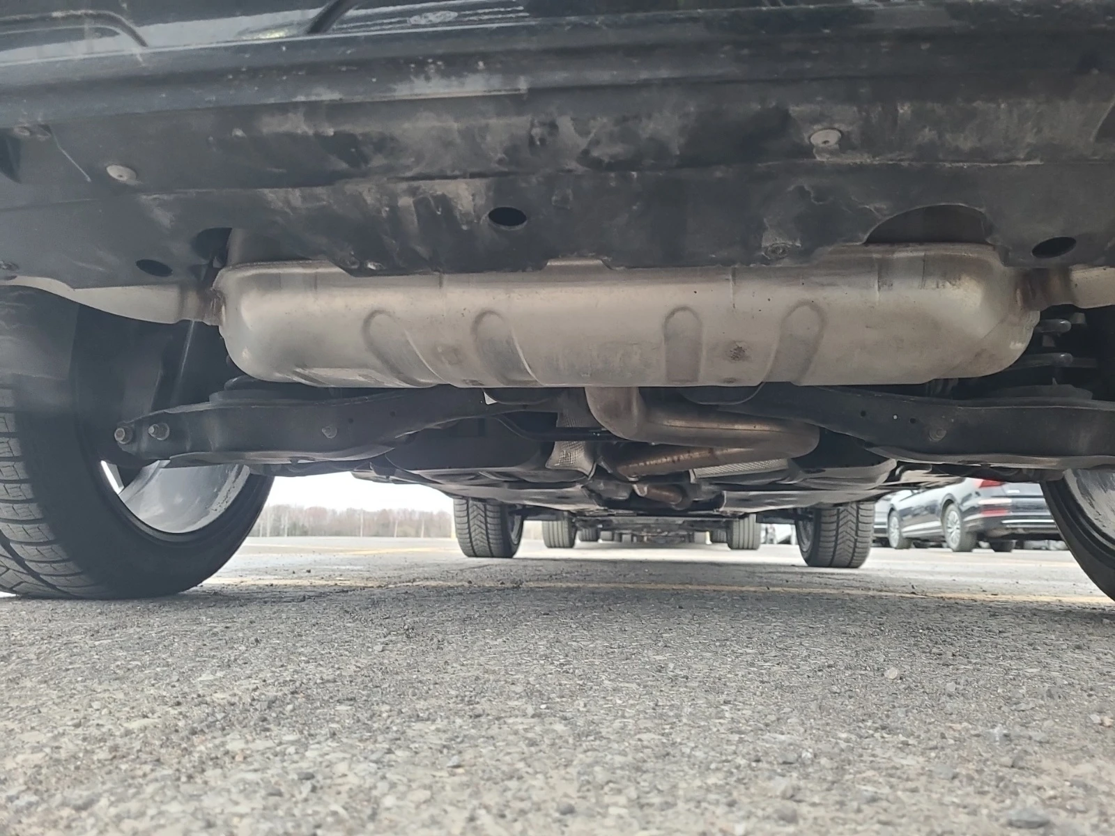 VW Tiguan HIGLINE R-LINE * * CARFAX * * АВТО КРЕДИТ * * , снимка 12 - Автомобили и джипове - 54417664