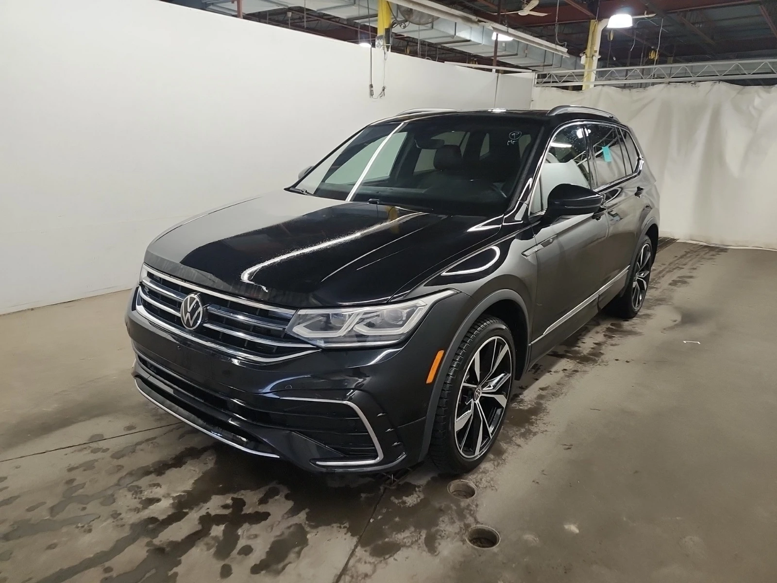VW Tiguan HIGLINE R-LINE * * CARFAX * * АВТО КРЕДИТ * * 