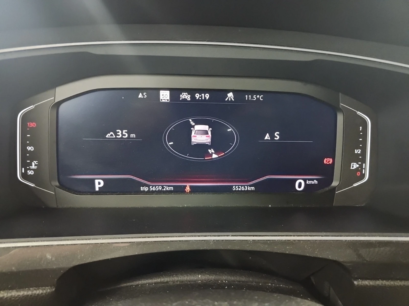 VW Tiguan HIGLINE R-LINE * * CARFAX * * АВТО КРЕДИТ * * , снимка 8 - Автомобили и джипове - 54417664