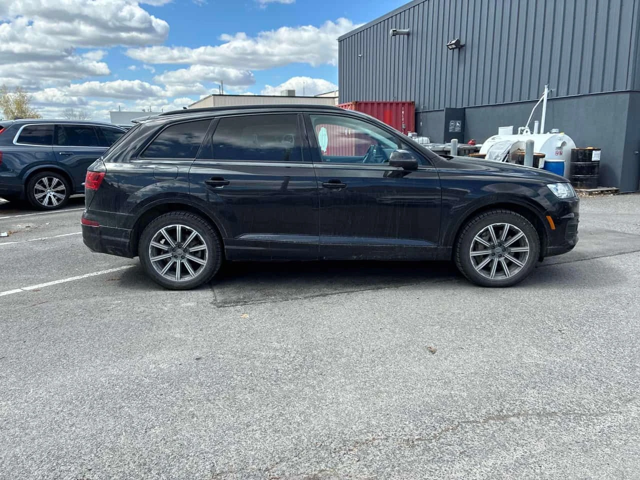 Audi Q7 TECHNIK/ДИСТРОНИК/ПОДГРЕВ/ОБДУХ/360/ФИНАНСИРАНЕ, снимка 4 - Автомобили и джипове - 54580863