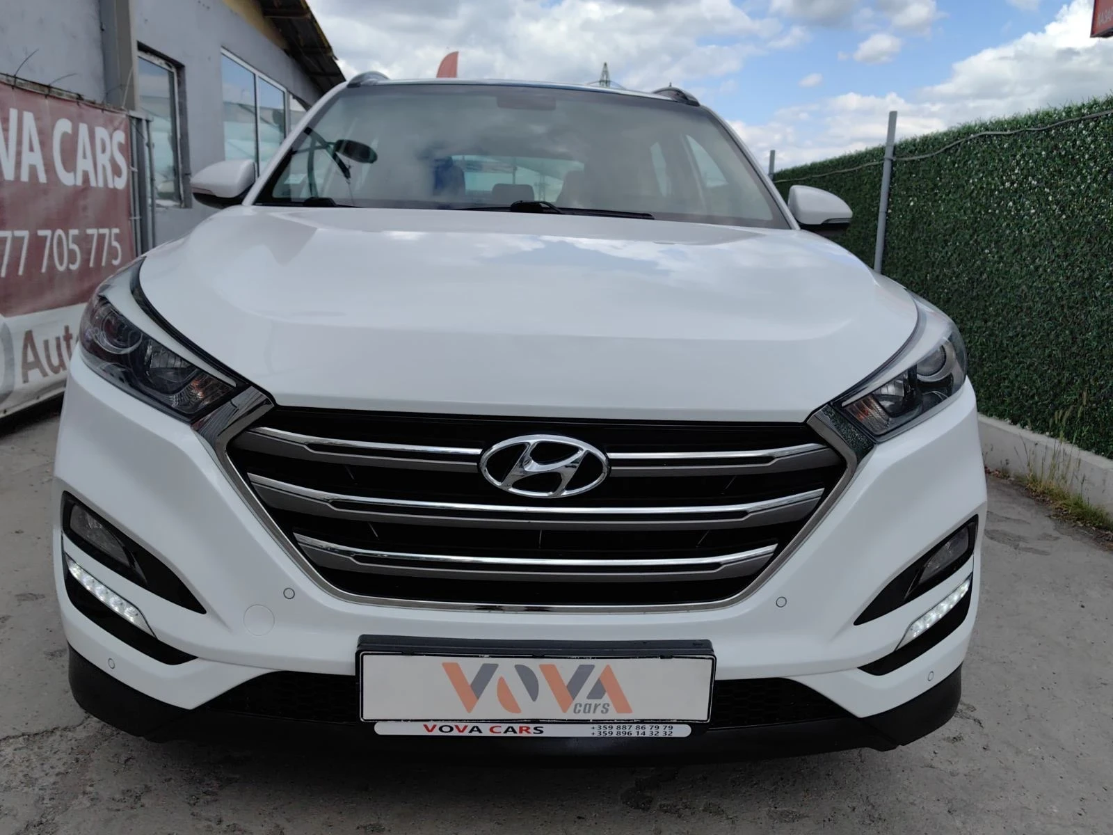 Hyundai Tucson 1.7CRDI-116к.с Нави Кар Плей Кожа Панорама, снимка 6 - Автомобили и джипове - 54704465