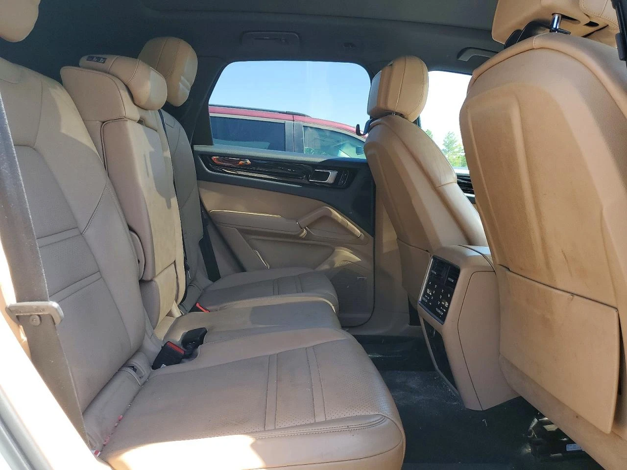 Porsche Cayenne 3.0l, снимка 11 - Автомобили и джипове - 54919957
