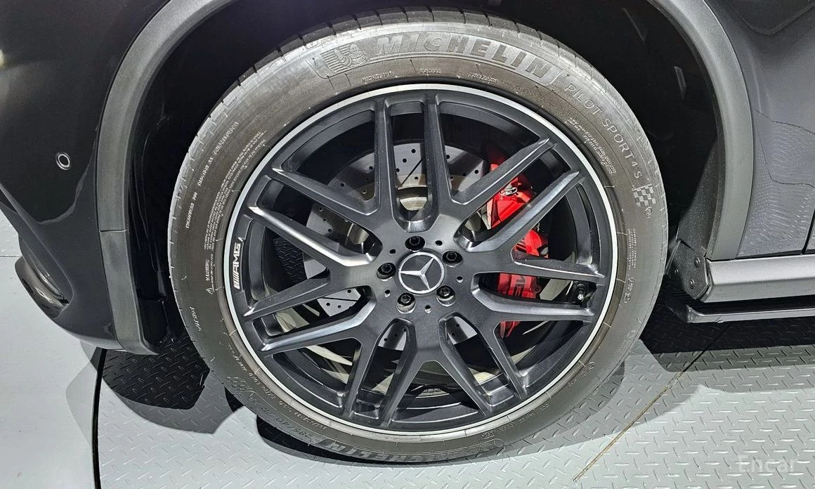 Mercedes-Benz GLE 63 S AMG, снимка 5 - Автомобили и джипове - 55662134