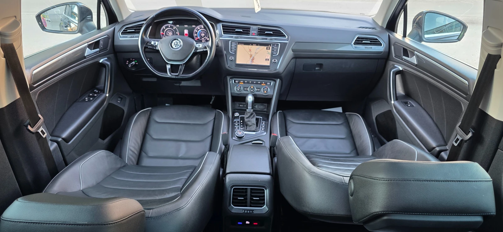 VW Tiguan 2.0TDI* 4MOTION* AVTOMAT* HIGHLINE* DIGITAL* SWISS, снимка 9 - Автомобили и джипове - 56012371