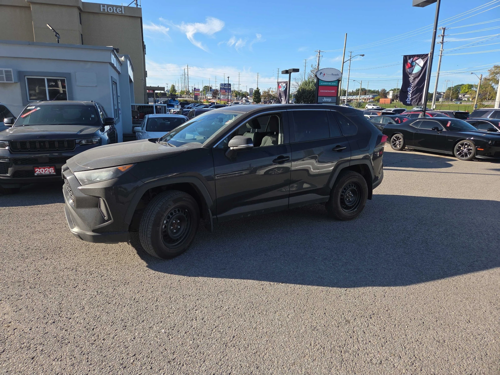 Toyota Rav4 * LE * CARFAX * ОПЦИЯ ЗА ФИНАНСИРАНЕ, снимка 2 - Автомобили и джипове - 56025490