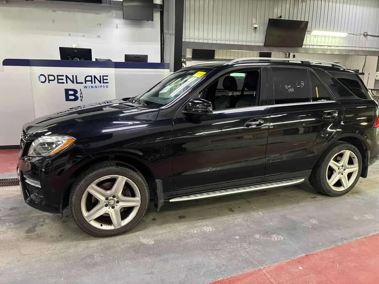 Mercedes-Benz ML 350 D * AMG * AIRMATIC * H/K * CARFAX *  | Mobile.bg � ����������� 2