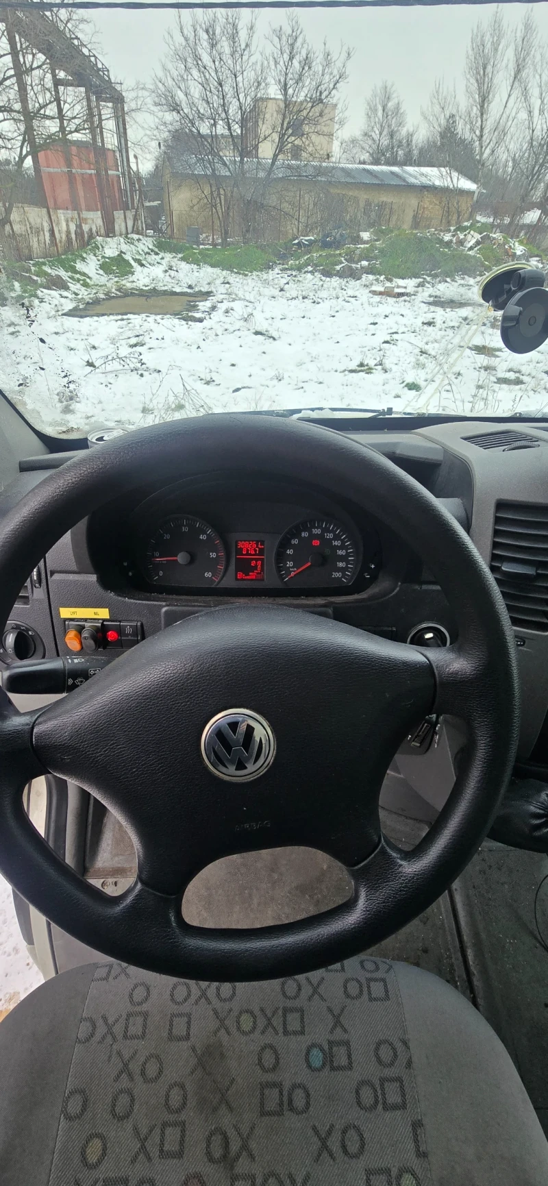VW Crafter 2.5 tdi 136 hp, снимка 4 - Бусове и автобуси - 53097289