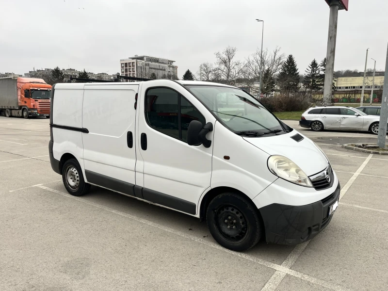 Opel Vivaro, снимка 2 - Бусове и автобуси - 53306129