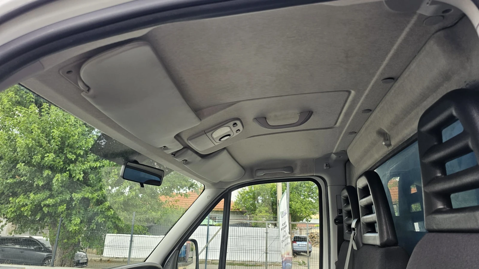 Iveco Daily 35C17 3.0D 6SP CH-КЛИМАТИК-ПОДСИЛЕНИ РЕСОРИ-ЛИЗИНГ - изображение 9