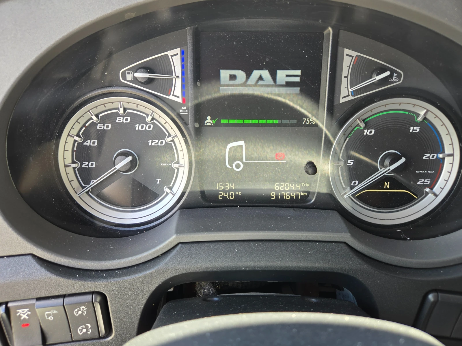 Daf FT XF 106  MEGA - изображение 8