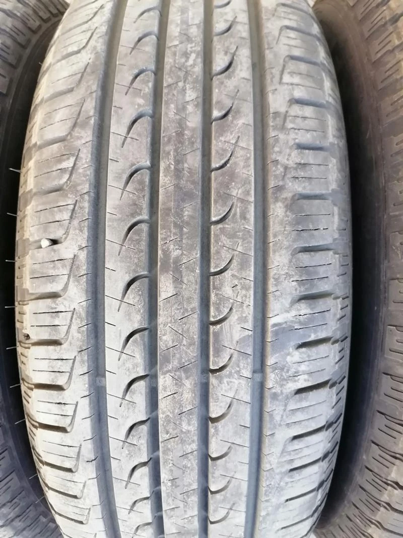 Гуми Летни 235/65R17, снимка 6 - Гуми и джанти - 29597769