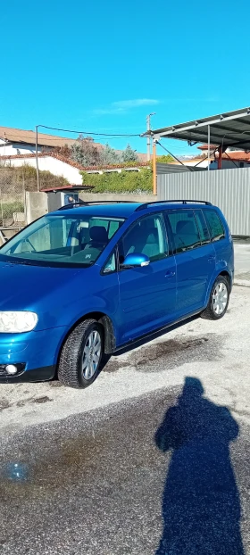 VW Touran 16.fsi.7 места, снимка 1