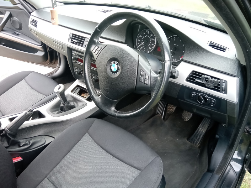 BMW 320 E90  2.0i / Газ, снимка 3 - Автомобили и джипове - 42995552