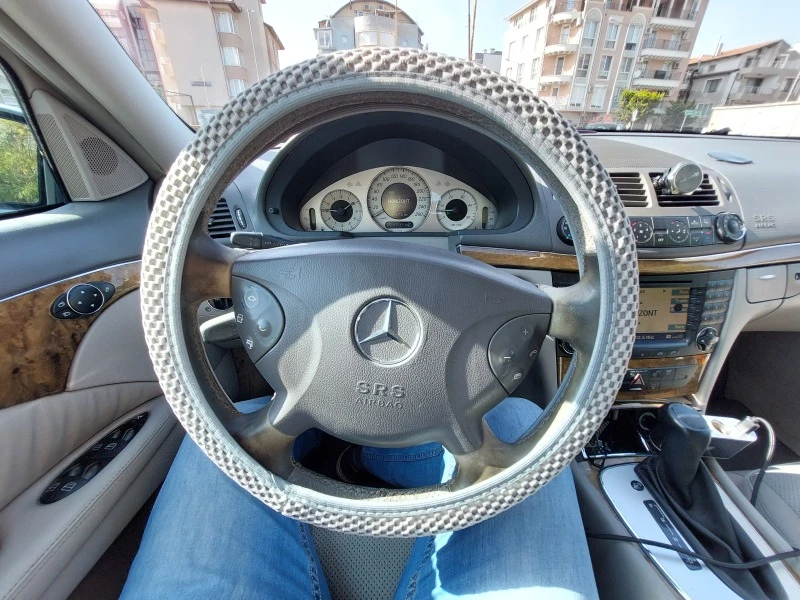 Mercedes-Benz E 280 CDI 4MATIC, снимка 4 - Автомобили и джипове - 48227252