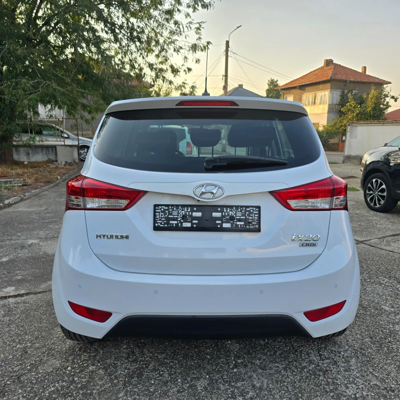 Hyundai Ix20 1.4 Фул Камера кожа нави, снимка 6 - Автомобили и джипове - 47124597