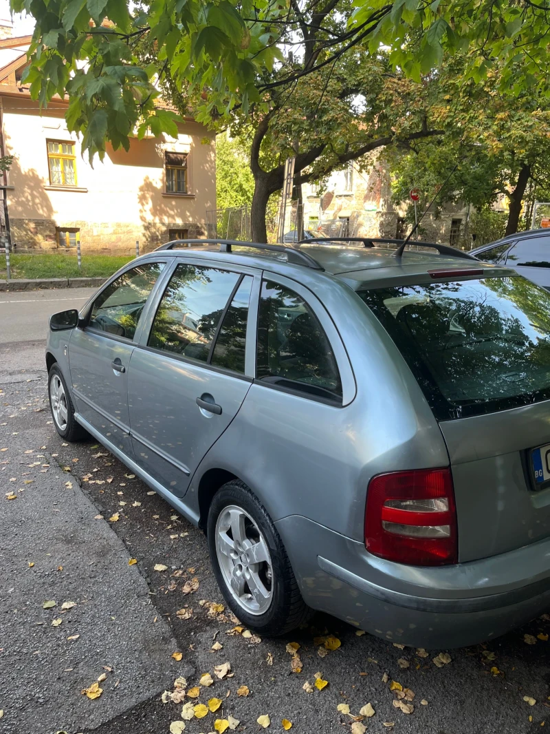 Skoda Fabia, снимка 9 - Автомобили и джипове - 47526809