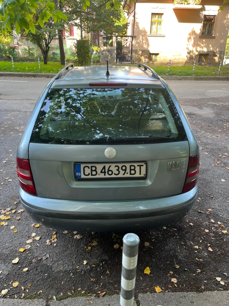 Skoda Fabia, снимка 10 - Автомобили и джипове - 47526809