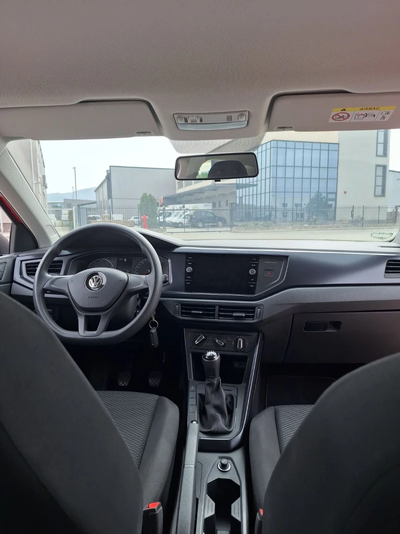 VW Polo 1.0i дистроник, снимка 10 - Автомобили и джипове - 51978345