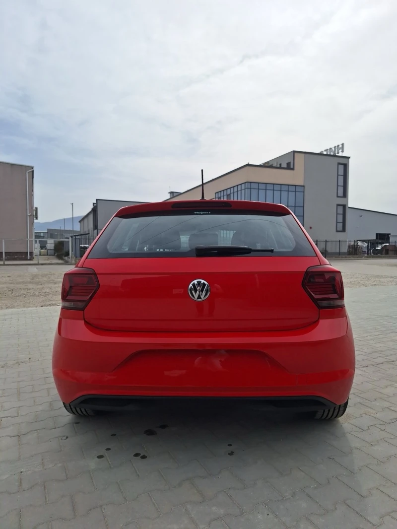 VW Polo 1.0i дистроник, снимка 4 - Автомобили и джипове - 51978345