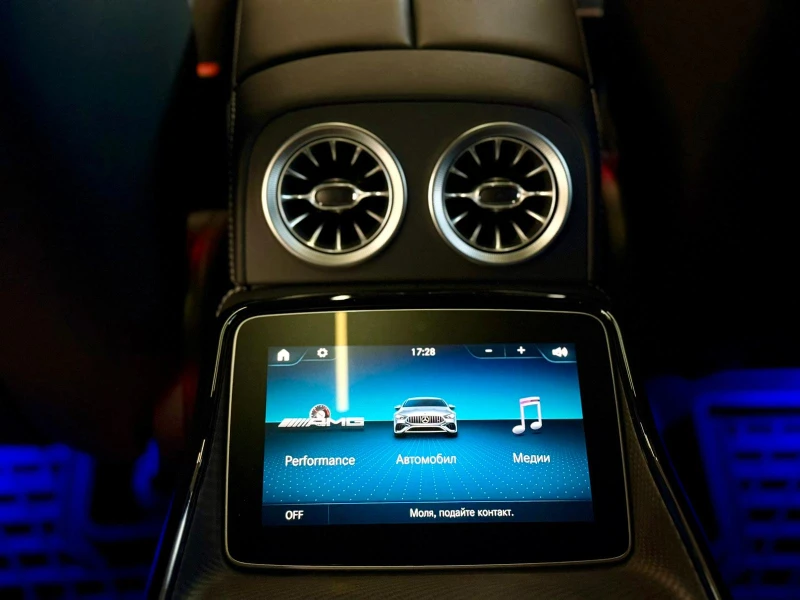 Mercedes-Benz AMG GT 63S Peformance* Ceramic* Carbon* Лизинг* Burm High, снимка 15 - Автомобили и джипове - 52157762