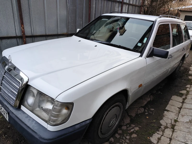 Mercedes-Benz 124 200ТЕ  * КЛИМА* , снимка 3 - Автомобили и джипове - 52630116
