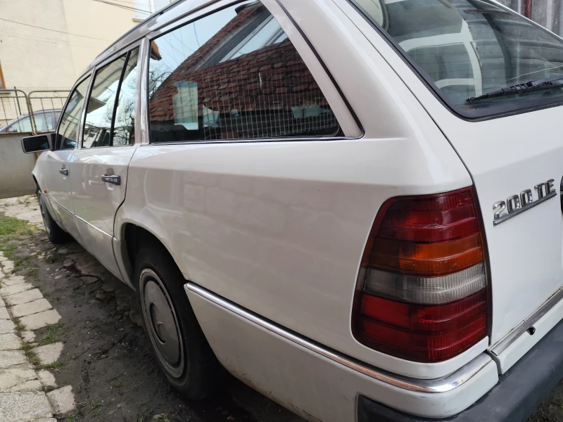 Mercedes-Benz 124 200ТЕ  * КЛИМА* , снимка 4 - Автомобили и джипове - 52630116