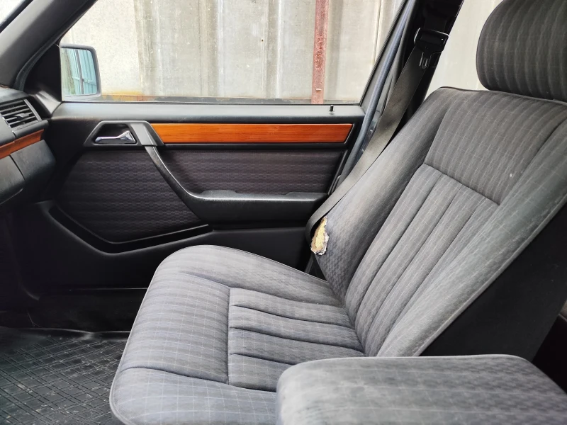 Mercedes-Benz 124 200ТЕ  * КЛИМА* , снимка 12 - Автомобили и джипове - 52630116
