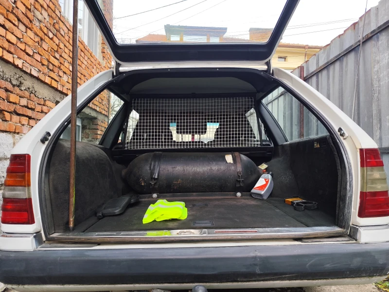 Mercedes-Benz 124 200ТЕ  * КЛИМА* , снимка 9 - Автомобили и джипове - 52630116