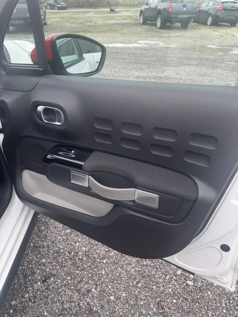 Citroen C3, снимка 7 - Автомобили и джипове - 53085941