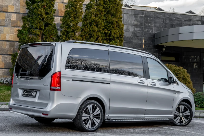 Mercedes-Benz Viano V250d* 4MATIC* PANORAMA* EXCLUSIVE* LONG, снимка 5 - Автомобили и джипове - 53421154