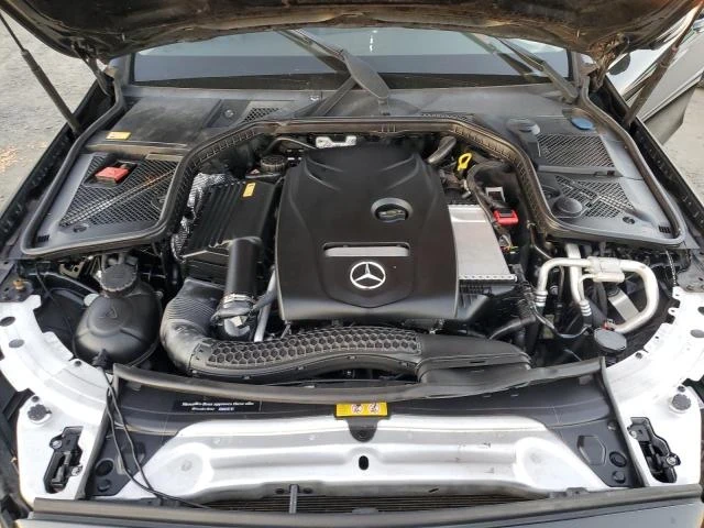 Mercedes-Benz C 300, снимка 11 - Автомобили и джипове - 48806855