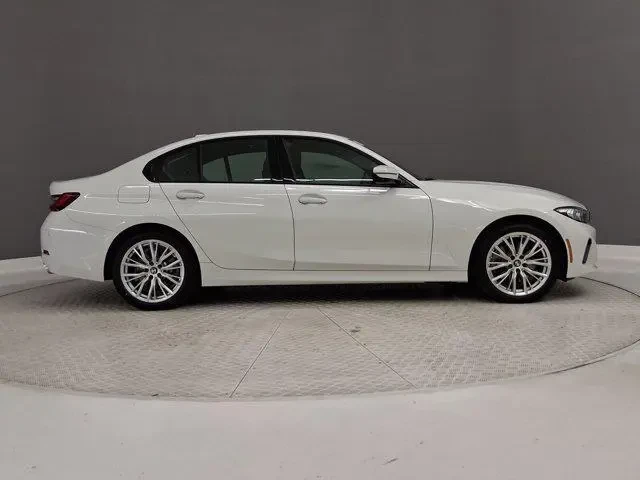 BMW 330 i, снимка 4 - Автомобили и джипове - 54432205