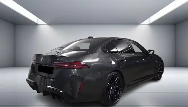 BMW M5 = Shadow Line = Гаранция, снимка 3 - Автомобили и джипове - 54854970